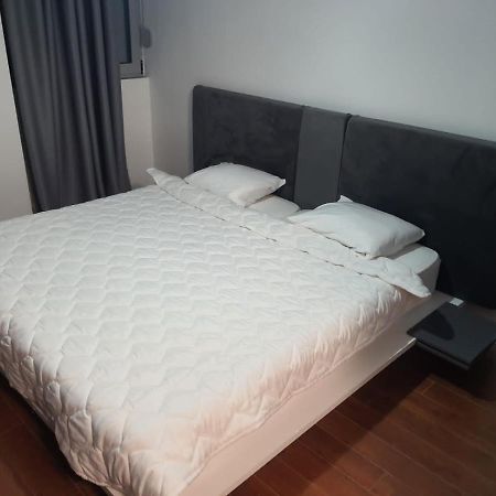 Modern Apartment Korca 3 Korce Exterior foto