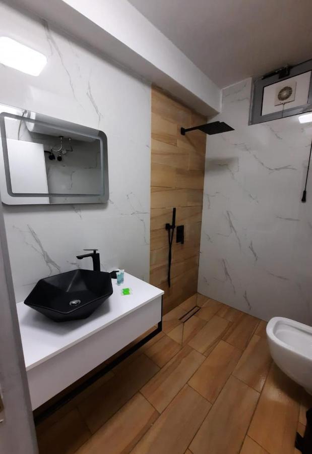 Modern Apartment Korca 3 Korce Exterior foto